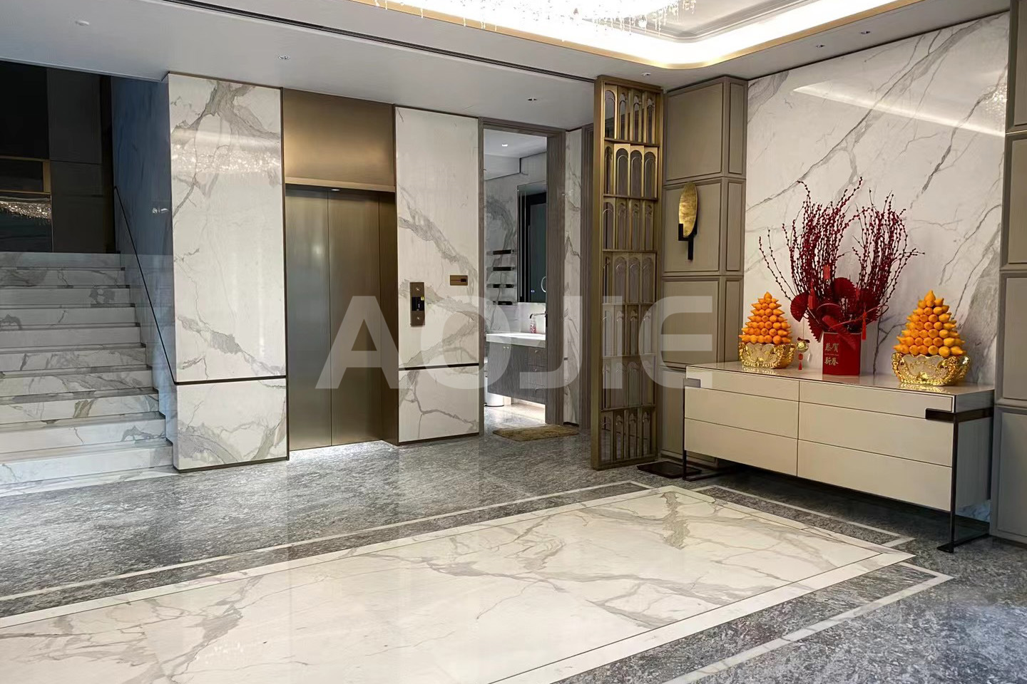 鱼肚白石材地面